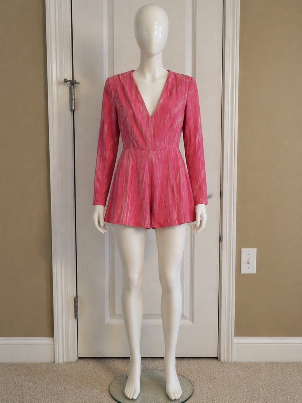 ROTATE Birger Christensen Pink Velour Long Sleeve V-Neck Zip Romper Size 12‎